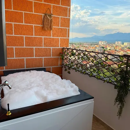 Jacuzzi דירה